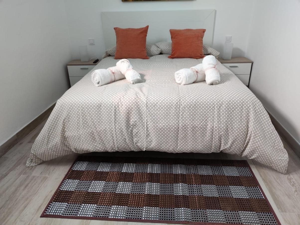 הוילה איקוד דה לוס וינוס Casa Piramide 1 Terraza Y Parking Privado מראה חיצוני תמונה
